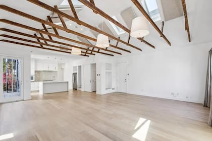 La sala de estar se convirtió en el centro de operaciones para las primeras etapas de la compañía