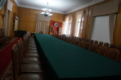 La sala de reuniones políticas