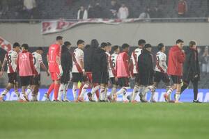 La debacle de River pasó de la escala de los silbidos a los fuertes insultos