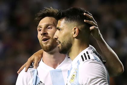 La salida de Messi de Barcelona: el posible acuerdo con Manchester City por tres años más dos en la MLS. Messi y Agüero.