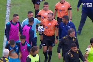 La ciudad que está detrás de un club y una provincia le da plata a otro: un ascenso enfrenta a clanes políticos