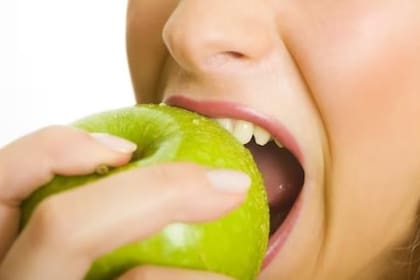 La salud bucal requiere una dieta sana