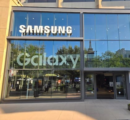 La Samsung Experience permitirá probar el nuevo Galaxy Z TriFold en algunas tiendas seleccionadas de Estados Unidos (Samsung)