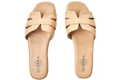 La sandalias que vende Aldi son una imitación de las Hermès Oran, pero US$800 más baratas (Aldi)