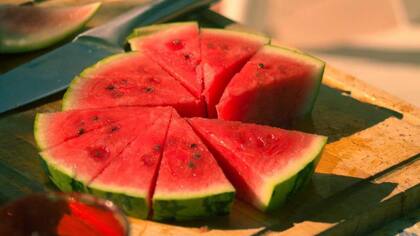 La sandia es un alimento ideal para hidratar la piel