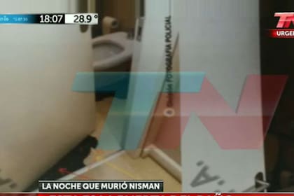 La sangre de Nisman, bajo la puerta