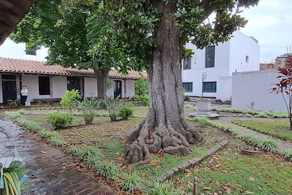 La Santa Casa de Ejercicios Espirituales, en el barrio porteño de Constitución
