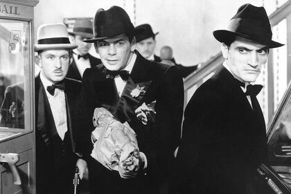 La Scarface original, de 1932 es un ejemplo excepcional de los contados años en los que la industria del cine pudo definir sus historias sin control de los estudios
