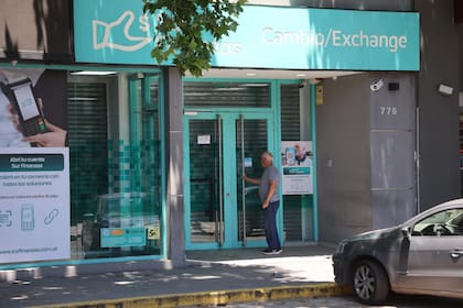 La sede central de Sur Finanzas, en Adrogué, fue una de las primeras en ser allanadas.