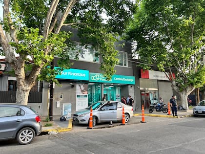 La sede central de Sur Finanzas fue allanada por el caso Andis.