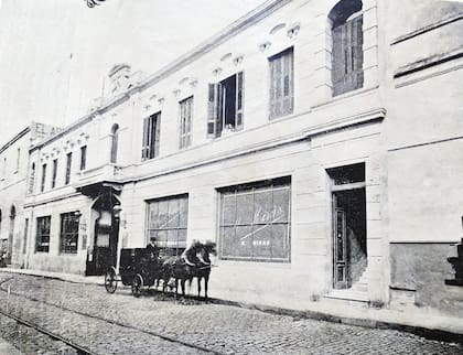 La sede de Balcarce de Casa Mirás.