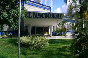 Venezuela: la justicia chavista embarga la sede del único diario independiente