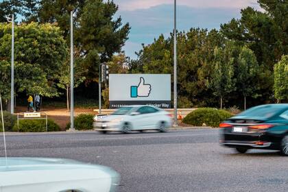 La sede de Facebook en Menlo Park, California. El apagón del lunes fue una demostración a escala planetaria de lo esenciales que se han vuelto los servicios de la compañía para la vida cotidiana