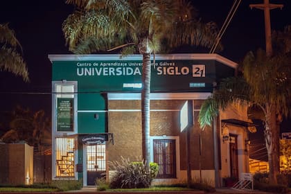 La sede de la Universidad Siglo 21 en Santa Fe, CAU Gálvez