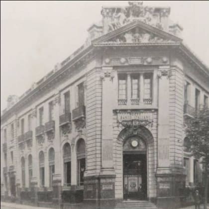 La sede del Nuevo Banco Italiano, en Lamadrid y Avenida Almirante Brown se convirtió en el Museo Histórico de La Boca