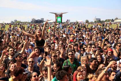 El público del Escenario Alternative de Lollapalooza 2019