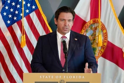 La segunda ley firmada por DeSantis en Florida aumenta las penas relacionadas con delitos que involucran material de abuso sexual infantil