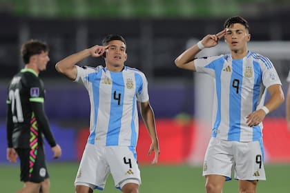 La selección argentina avanzó a octavos de final con puntaje perfecto y enfrentará a Nigeria
