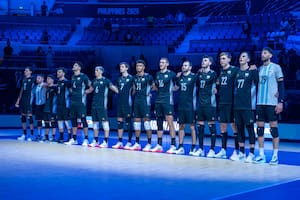 La selección argentina de vóleibol masculino venció a Finlandia en la fecha 1 del Mundial 2025; le queda jugar ante Corea del Sur y Francia