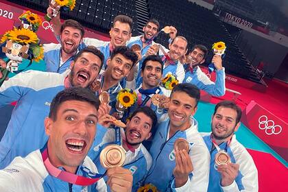 La selección argentina de vóleibol masculino está muy cerca de clasificarse a París 2024
