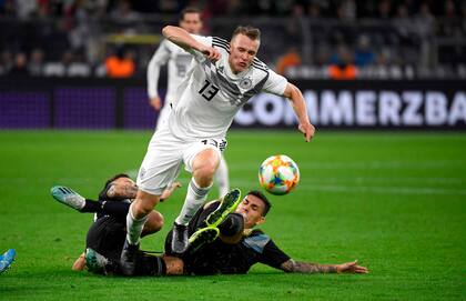 La selección argentina demostró carácter para remontar un 0-2 ante Alemania; le falta jugar mejor