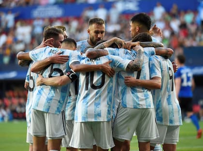 La selección argentina derrotó 5 a 0 a Estonia en un amistoso internacional