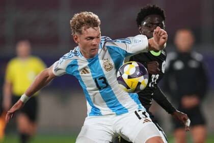 La selección argentina fue ampliamente superior a Australia en el primer tiempo