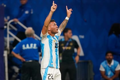 La selección argentina lidera el grupo A en soledad gracias a la victoria sobre Canadá 2 a 0