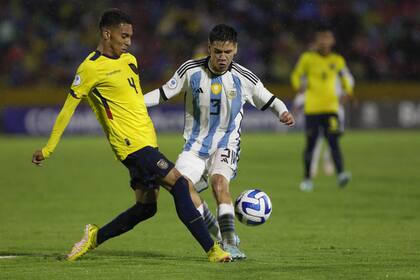La selección argentina perdió ante Ecuador 1 a 0 en su último partido en el Sudamericano Sub 17