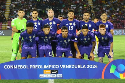 La selección argentina Sub 23 necesita un triunfo ante Chile para asegurarse la segunda ronda