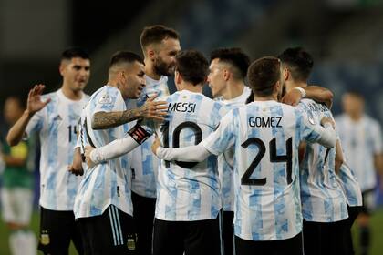 La Selección argentina va por el golpe ante Brasil