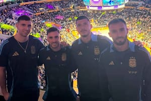 De paseo por la NBA: la selección argentina estuvo presente en el partido de los Lakers y hubo reconocimiento