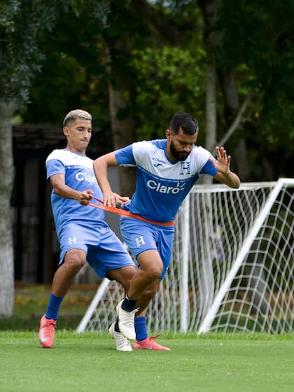 La Selección de Honduras compartió imágenes de cómo se prepararon para el partido contra Costa Rica (Facebook/Selección Nacional de Honduras - Fenafuth)