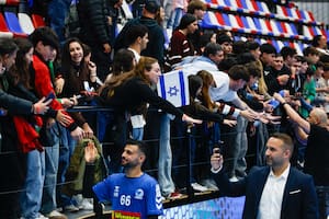 Israel, local en Villa Soldati: música, autógrafos, selfies y una eliminatoria europea de handball a 12.000 kilómetros