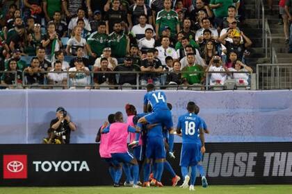 La selección de Martinica enmudeció en dos ocasiones a los aficionados mexicanos en Charlotte
