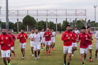 La selección masculina de Afganistán durante un entrenamiento en Turquía, el 14 de noviembre de 2021