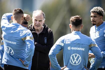 La selección uruguaya dirigida por Marcelo Bielsa es una de las candidatas a quedarse con el título