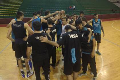 La selección va por el título en Caracas