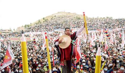 La semana pasada Castillo tuvo en Juliaca (Puno) el más multitudinario mitin de estas elecciones generales. La región votó masivamente por el candidato de izquierda