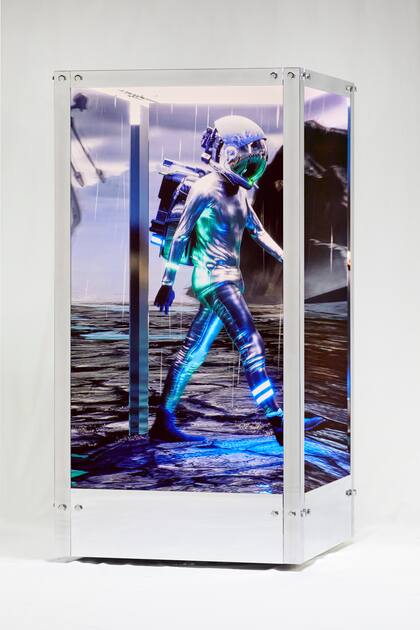 La semana pasada Christie's vendió por 28,9 millones de dólares "Human One", una “escultura digital” de Beeple contenida en una estructura de más de dos metros de altura