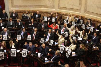 La semana pasada, el Senado convirtió en ley un proyecto con subas a las jubilaciones; el Gobierno anunció que la vetará