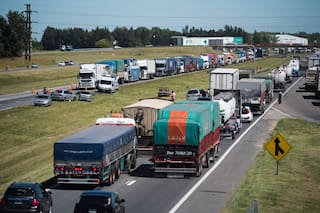 Paro de camioneros: reclaman que Berni libere bloqueos en rutas