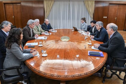 La semana pasada Sergio Iraeta se reunió junto a Luis Caputo con los directivos de la Sociedad Rural Argentina (SRA)