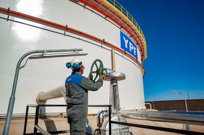 La semana pasada, YPF presentó el proyecto Vaca Muerta Oil Sur (VMOS), para construir un oleoducto de exportación