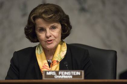 La senadora fue la primera mujer en presidir el Comité de Inteligencia del Senado.