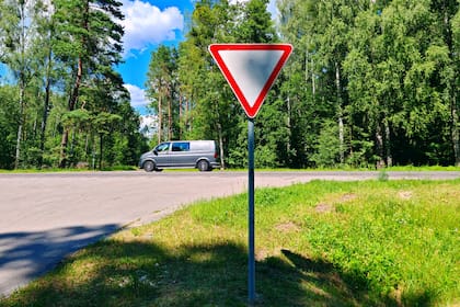 La señalización suele estar en intersecciones