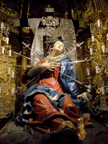 La Señora de los Dolores es una de las advocaciones de la Virgen María veneradas por la Iglesia Católica (Wikimedia Commons/Zarateman)