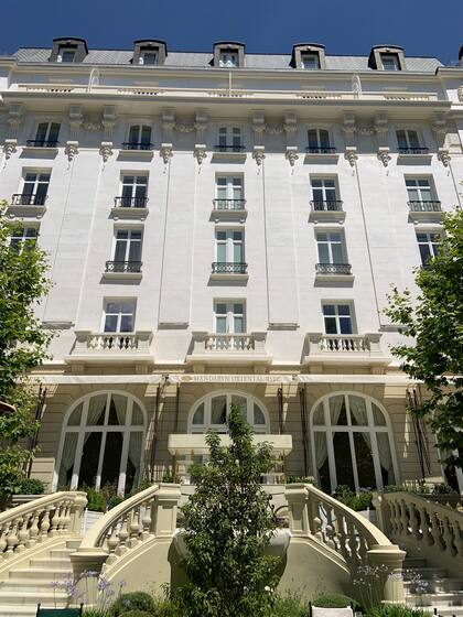 La señorial fachada del Mandarin Oriental Ritz.
