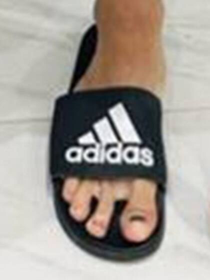 La separación de los dedos de su pie generó cuestionamientos en redes sociales