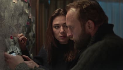 La serie cuenta la historia de un detective muy particular y su compañera de investigaciones (Foto: Netflix)